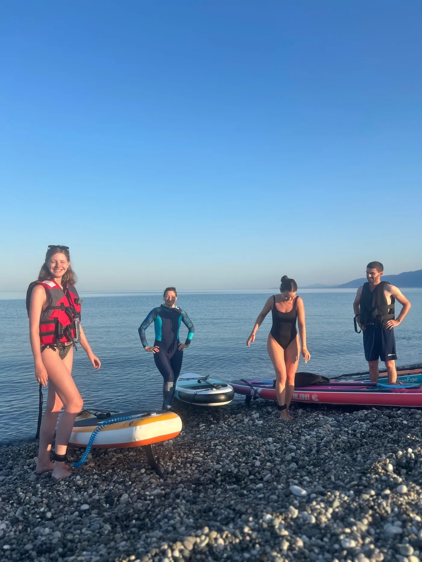 Группа с сапами перед выходом в море — эко-отель LIFESTYLE Абхазия